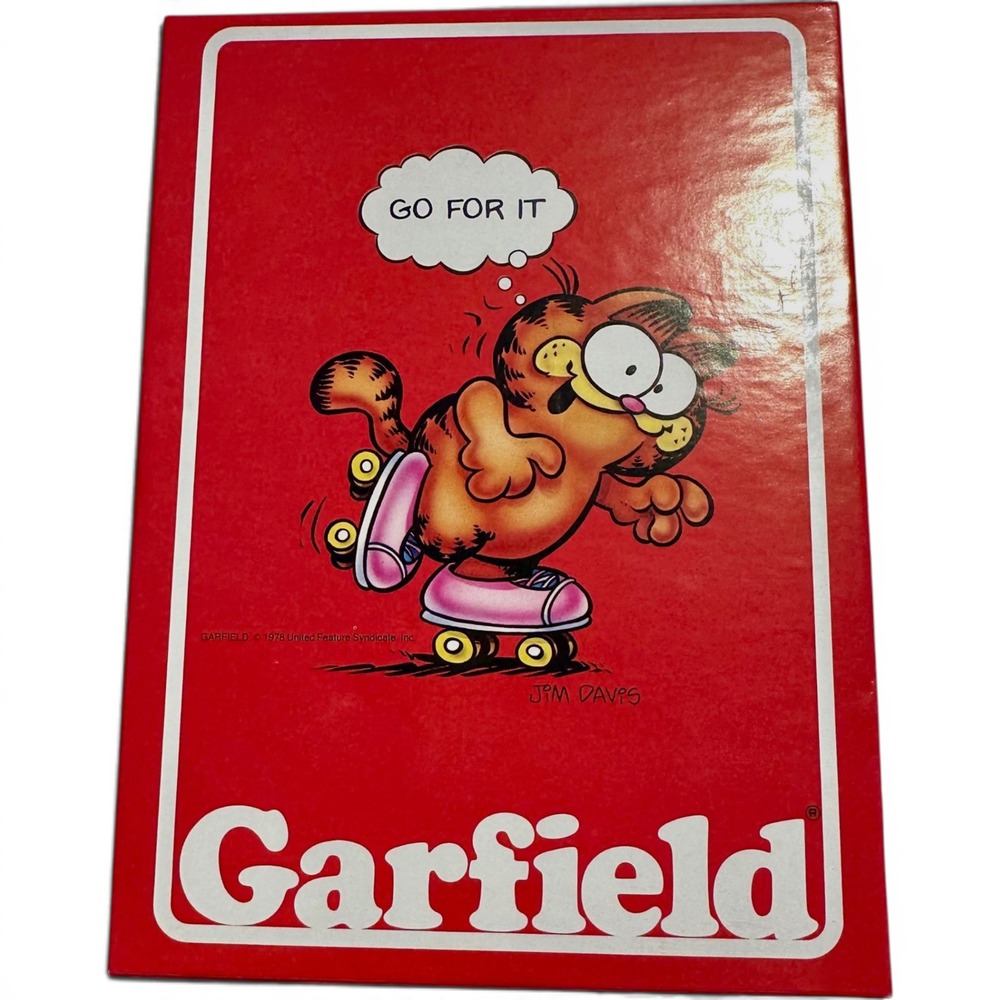 Mead Garfield Stationery Set Unisex OS Red Excellent 1984 Roller Skating Vintage